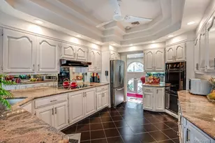 900 Kilmer Ln, Woodmere, NY 11581 - Photo 8