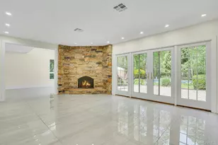 7 McCulloch Dr, Dix Hills, NY 11746 - Photo 26