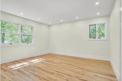 7 McCulloch Drive, Dix Hills, NY 11746 - Photo 36