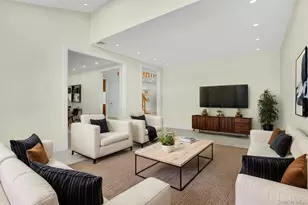 7 McCulloch Dr, Dix Hills, NY 11746 - Photo 28