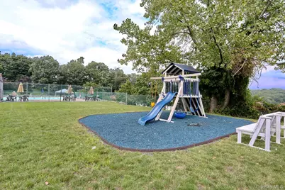 25 Buckingham Court, Pomona, NY 10970 - Photo 24