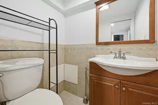 896 School Dr, Baldwin, NY 11510 - Photo 16