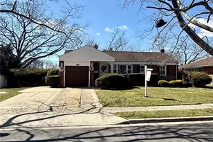 896 School Dr, Baldwin, NY 11510 - Photo 20