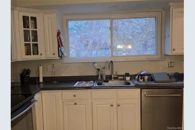 15 Canterbury Drive, Coram, NY 11727 - Photo 4