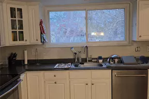 15 Canterbury Dr, Coram, NY 11727 - Photo 4