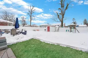 601 Chautauqua Ave, West Hempstead, NY 11552 - Photo 18