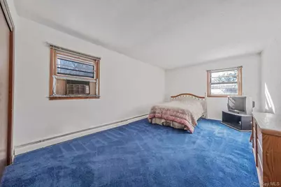 140 Seaman Neck Road, Dix Hills, NY 11746 - Photo 12