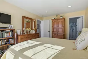 54 Morley Cir, Melville, NY 11747 - Photo 18