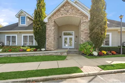 54 Morley Circle, Melville, NY 11747 - Photo 28