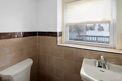 595 Church Avenue, Woodmere, NY 11598 - Photo 14