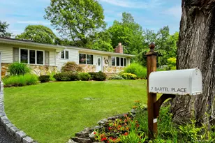 7 Bartel Pl, South Huntington, NY 11746 - Photo 46