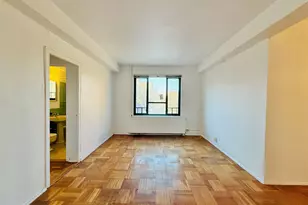 1562 Unionport Rd, Bronx, NY 10462 - Photo 6