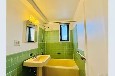 1562 Unionport Road #6G, Bronx, NY 10462 - Photo 8