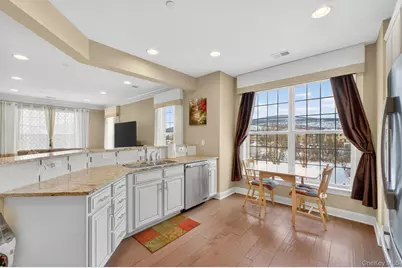 734 Regency Drive, Fishkill, NY 12524 - Photo 16