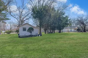 15 Community Rd, Coram, NY 11727 - Photo 48