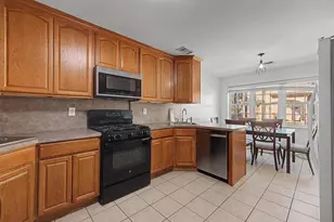 9 Elm St, Spring Valley, NY 10977 - Photo 10