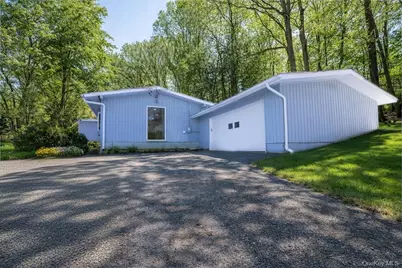 11 Hopp Ground Lane, Bedford, NY 10506 - Photo 2