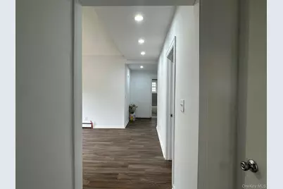 959 Montauk Highway, Oakdale, NY 11769 - Photo 2