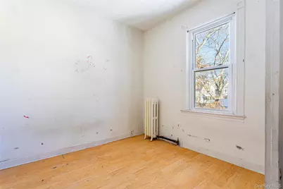 208 Myrtle Avenue, New York, NY 10310 - Photo 24