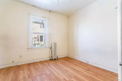 208 Myrtle Avenue, New York, NY 10310 - Photo 12