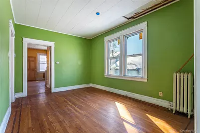 208 Myrtle Avenue, New York, NY 10310 - Photo 4