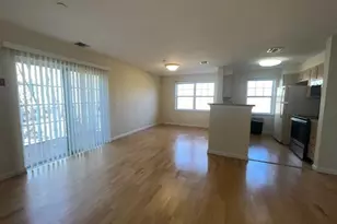 200 Woodcrest Ln, Mount Kisco, NY 10549 - Photo 4