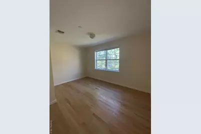 200 Woodcrest Lane #211, Mount Kisco, NY 10549 - Photo 6