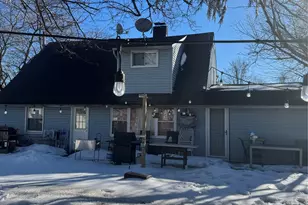 118 Bucket Ln, Levittown, NY 11756 - Photo 4