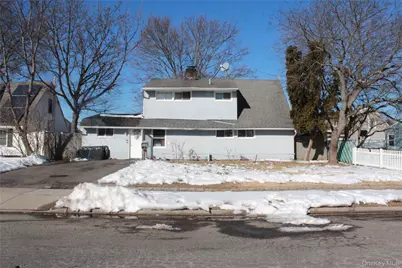 118 Bucket Lane, Levittown, NY 11756 - Photo 1