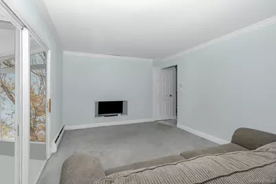 24 Brooktree Circle, Lindenhurst, NY 11757 - Photo 12