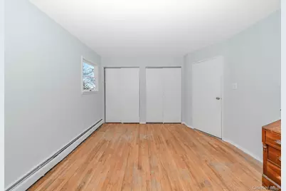 24 Brooktree Circle, Lindenhurst, NY 11757 - Photo 22