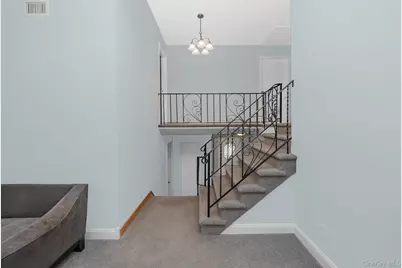 24 Brooktree Circle, Lindenhurst, NY 11757 - Photo 14