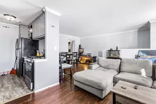 58 Artist Lake Dr, Middle Island, NY 11953 - Photo 4