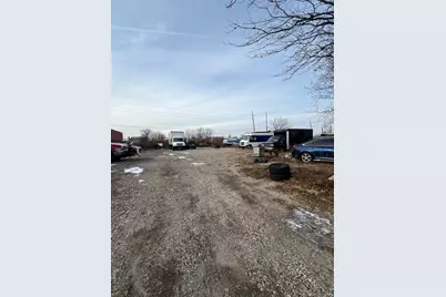 4186-4200 Industrial Place, Island Park, NY 11558 - Photo 4