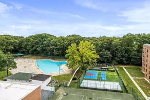 213-06 75th Ave, Bayside, NY 11364 - Photo 12