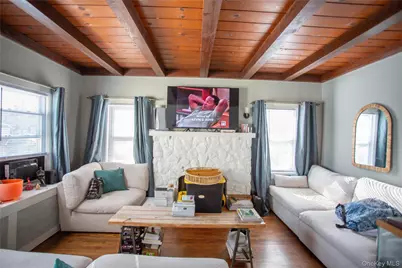 261 Rutland Road, Freeport, NY 11520 - Photo 8