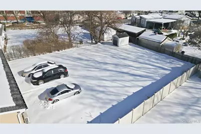 1510 Crotona Park East E, Bronx, NY 10460 - Photo 36