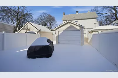 10617 95th Avenue, Ozone Park, NY 11416 - Photo 28