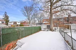 75-05 168th St, Fresh Meadows, NY 11366 - Photo 24