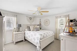 108 Middle Island Blvd, Middle Island, NY 11953 - Photo 16