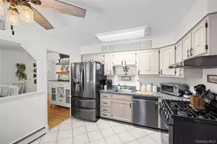 108 Middle Island Blvd, Middle Island, NY 11953 - Photo 14