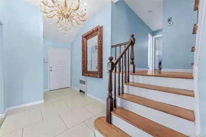 75 Hicks Lane, Great Neck, NY 11024 - Photo 2