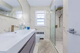 75 Hicks Ln, Great Neck, NY 11024 - Photo 14