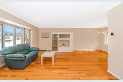 4 Nottinghill Drive, Massapequa, NY 11758 - Photo 10