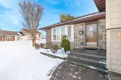 4 Nottinghill Drive, Massapequa, NY 11758 - Photo 2