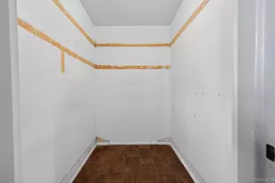 100 S Middle Neck Rd, Great Neck, NY 11021 - Photo 24