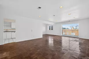 100 S Middle Neck Rd, Great Neck, NY 11021 - Photo 6