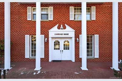 100 S Middle Neck Road #305, Great Neck, NY 11021 - Photo 2