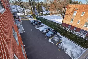 100 S Middle Neck Rd, Great Neck, NY 11021 - Photo 26