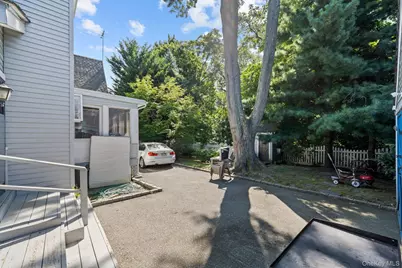 2098 Felix Court, Baldwin, NY 11510 - Photo 34